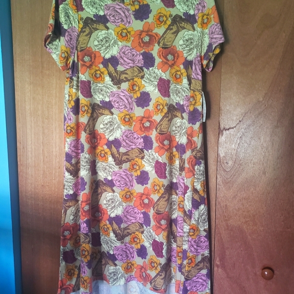 Lularoe Carly Dress - Picture 3 of 3